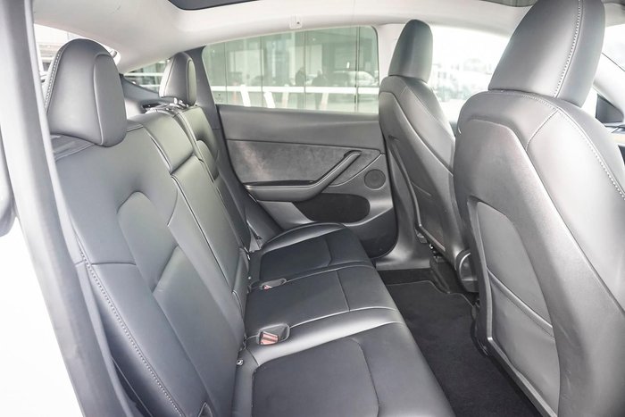 2022 Tesla Model Y Rear-Wheel Drive