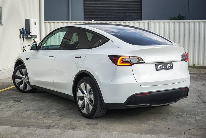 2022 Tesla Model Y Rear-Wheel Drive