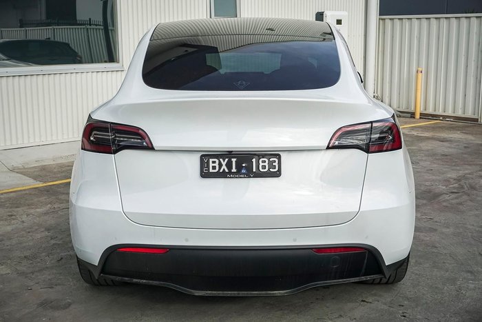 2022 Tesla Model Y Rear-Wheel Drive