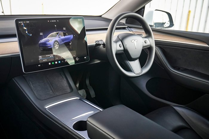 2022 Tesla Model Y Rear-Wheel Drive