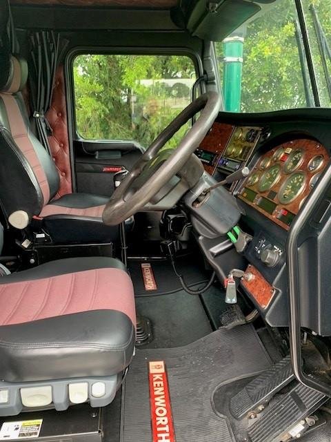 2020 Kenworth T659