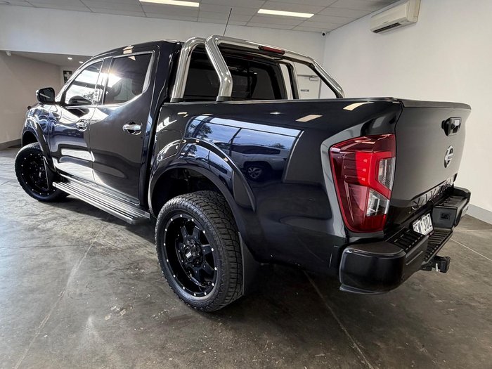 2022 Nissan Navara ST-X