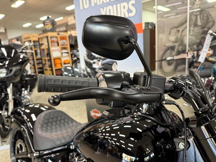 2025 Harley-Davidson Breakout 117 (FXBR)