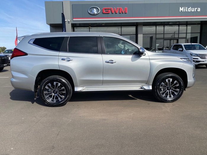 2023 Mitsubishi Pajero Sport GLS