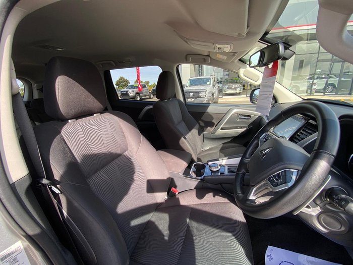 2023 Mitsubishi Pajero Sport GLS