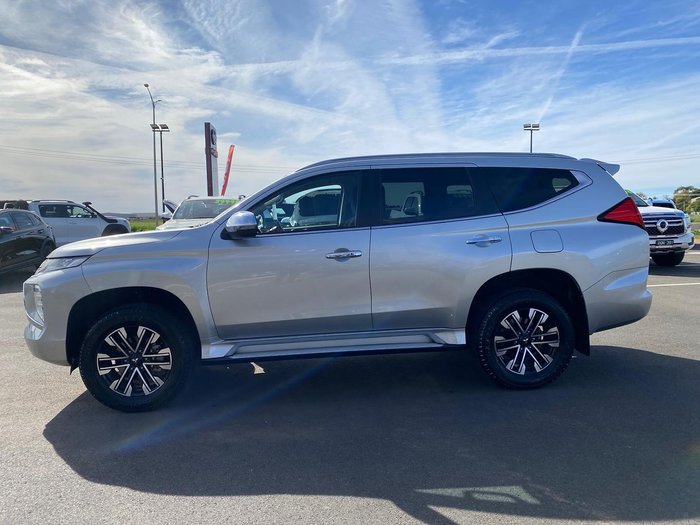 2023 Mitsubishi Pajero Sport GLS