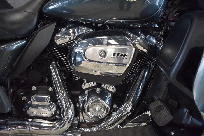 2025 HARLEY-DAVIDSON FLHTCUTG TRI GLIDE U/CLC 114