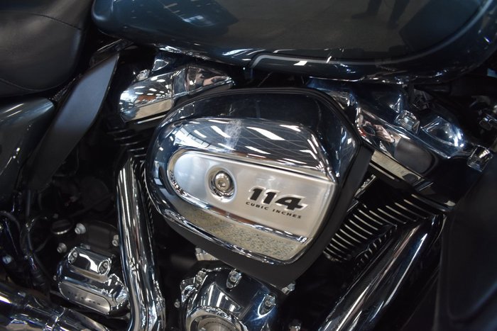 2025 HARLEY-DAVIDSON FLHTCUTG TRI GLIDE U/CLC 114