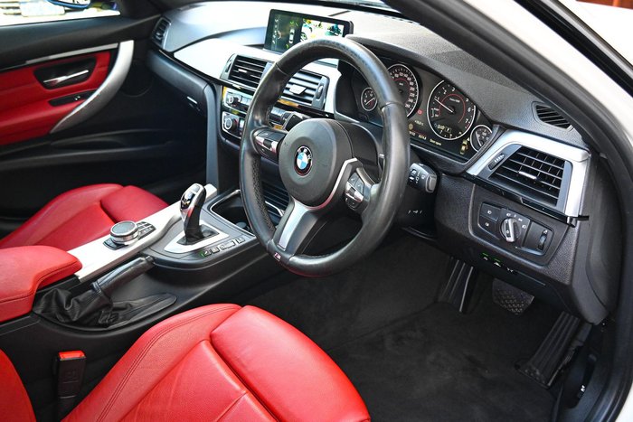 2017 BMW 3 Series 330i Sport Line