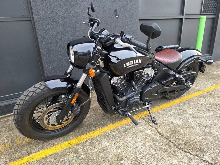 2018 Indian SCOUT BOBBER THUNDER BLACK BLACK