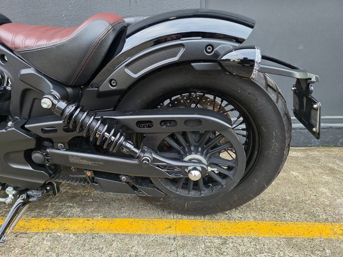2018 Indian SCOUT BOBBER THUNDER BLACK BLACK