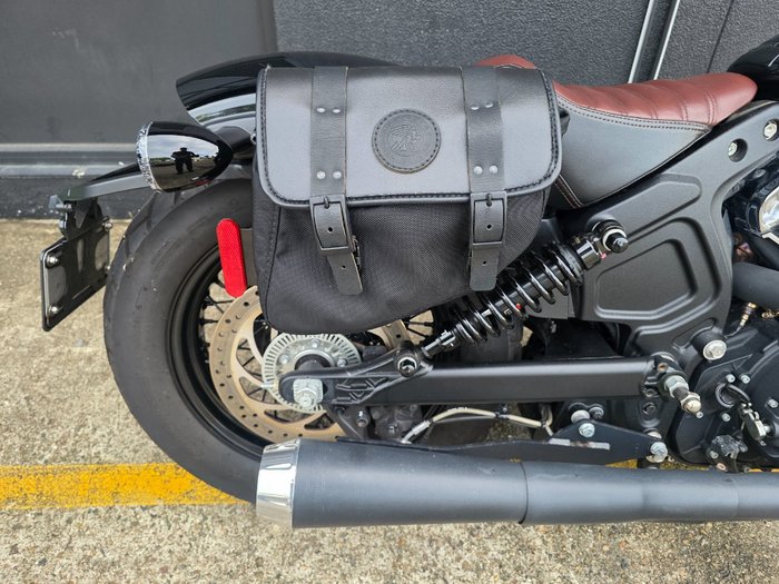 2018 Indian SCOUT BOBBER THUNDER BLACK BLACK