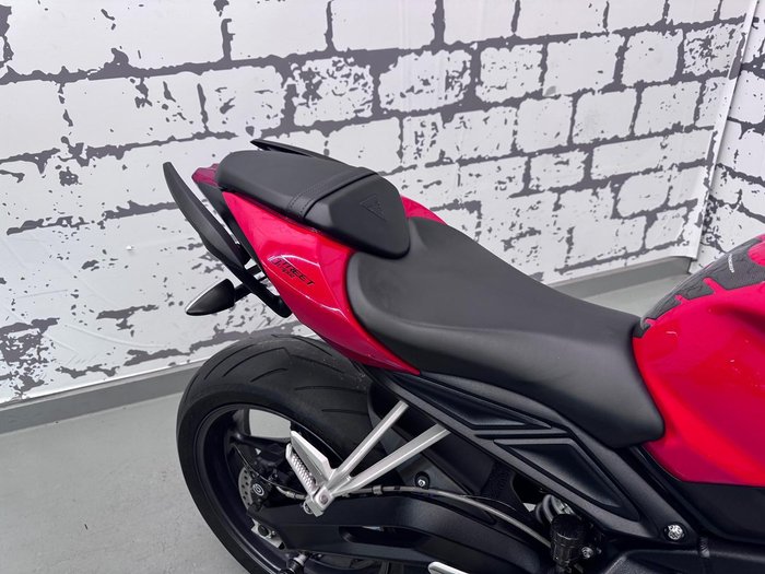 2018 Triumph Street Triple S Street Triple Red