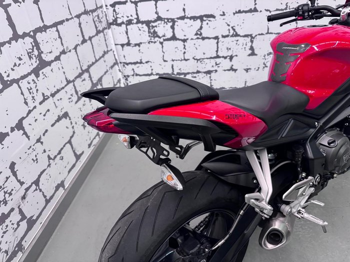 2018 Triumph Street Triple S Street Triple Red