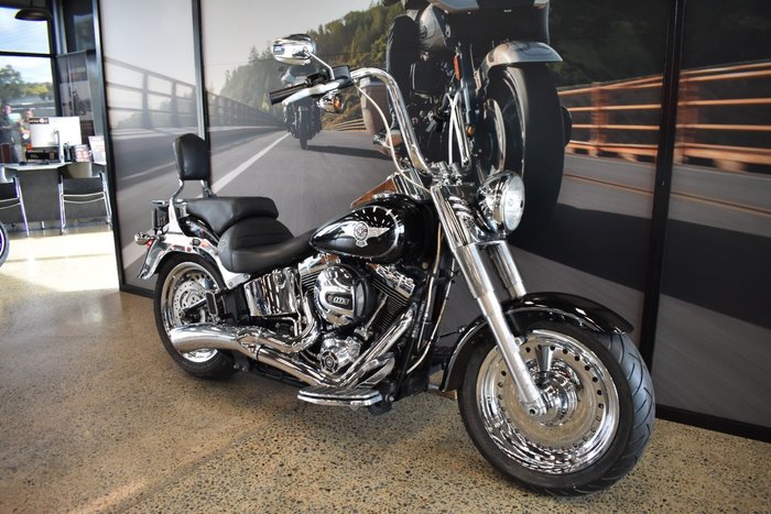 2017 HARLEY-DAVIDSON FLSTF FAT BOY