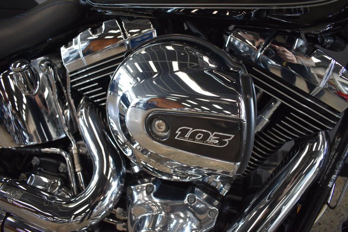 2017 HARLEY-DAVIDSON FLSTF FAT BOY