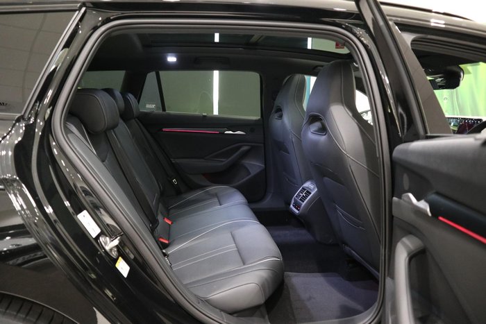 2026 SKODA Superb 195TSI Sportline