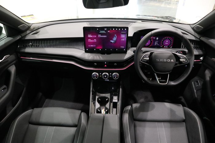 2026 SKODA Superb 195TSI Sportline