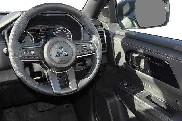 2026 Mitsubishi Triton GSR
