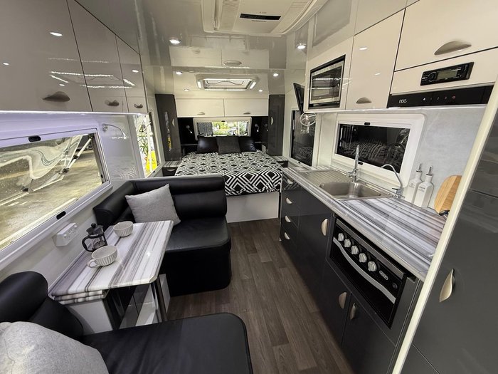 2021 Regent Discoverer