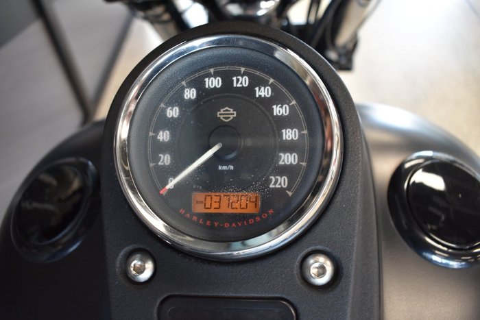 2014 HARLEY-DAVIDSON FXDB STREET BOB