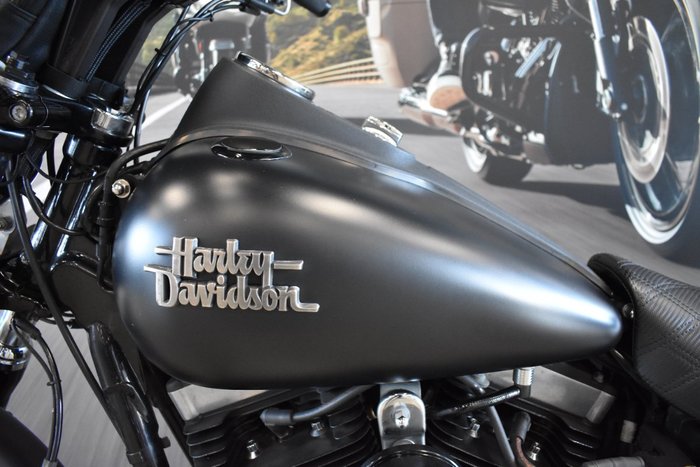 2014 HARLEY-DAVIDSON FXDB STREET BOB