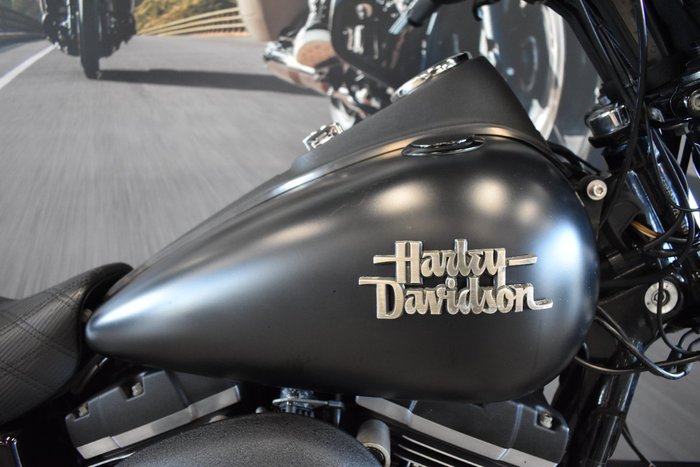 2014 HARLEY-DAVIDSON FXDB STREET BOB