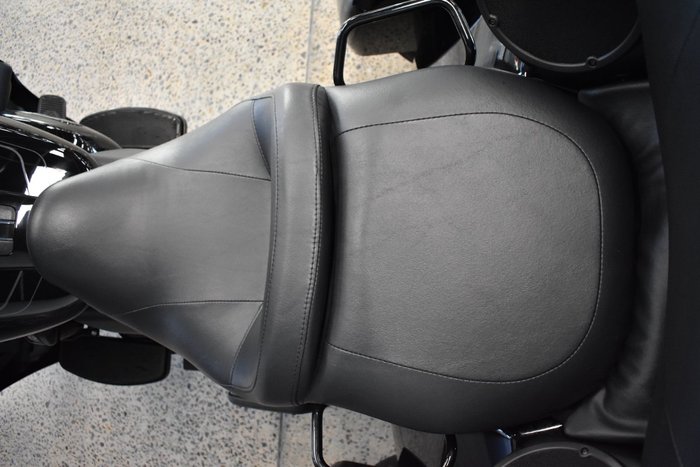 2025 HARLEY-DAVIDSON FLHTCUTG TRI GLIDE U/CLC 114