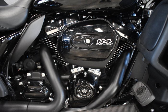 2025 HARLEY-DAVIDSON FLHTCUTG TRI GLIDE U/CLC 114