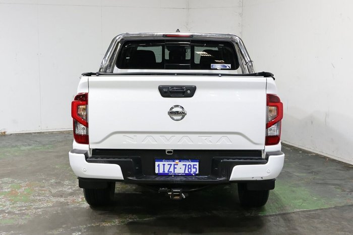 2022 Nissan Navara ST-X