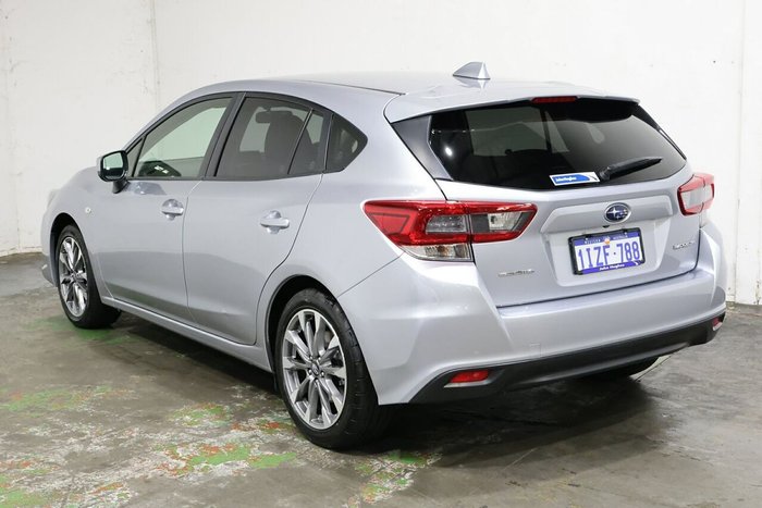 2022 Subaru Impreza 2.0i