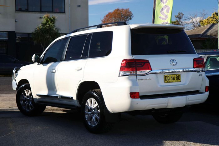2021 Toyota Landcruiser Sahara VDJ200R 4X4 Dual Range WHITE