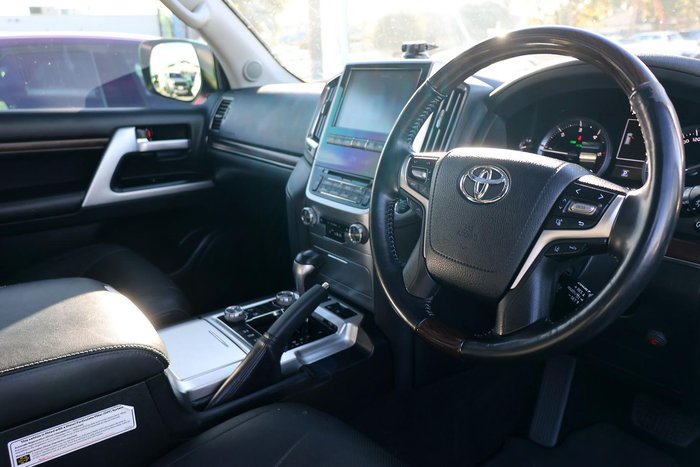 2021 Toyota Landcruiser Sahara VDJ200R 4X4 Dual Range WHITE