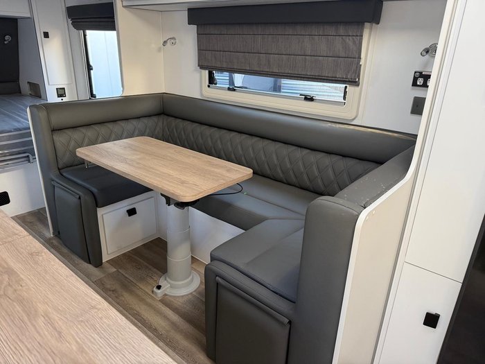 2024 JB Caravans Scorpion Sting Air 21'6 Rd Club