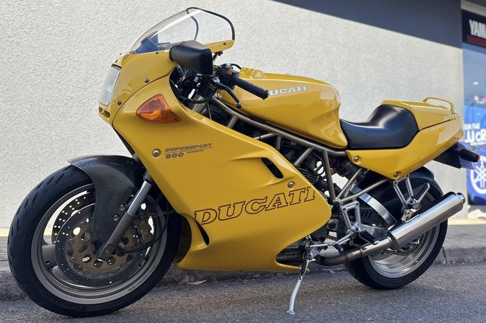 1997 Ducati 900SS Full Fairing