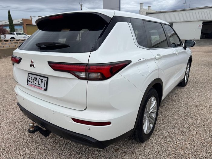 2022 Mitsubishi Outlander ES ZM MY22.5 White