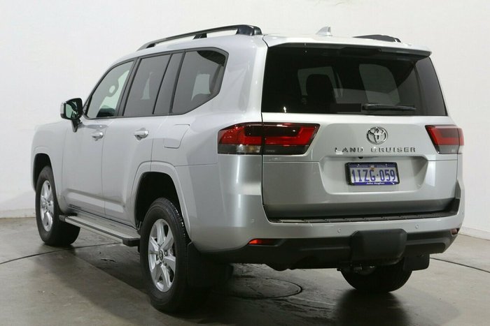 2025 Toyota Landcruiser GXL