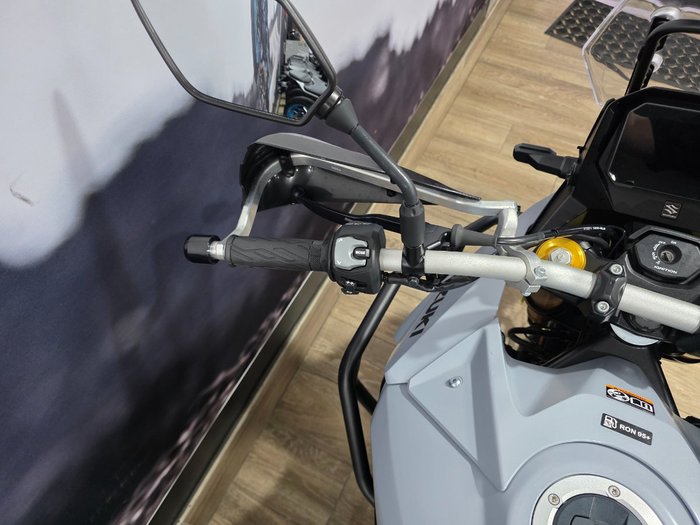 2023 Suzuki V-STROM 800DE