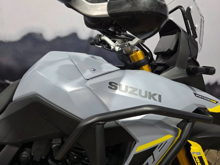 2023 Suzuki V-STROM 800DE