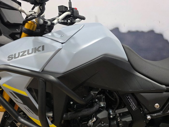 2023 Suzuki V-STROM 800DE