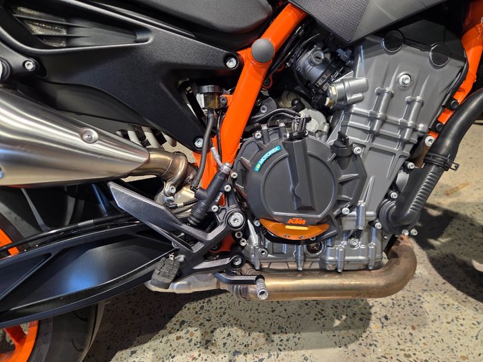 2024 Ktm 890 DUKE ORANGE