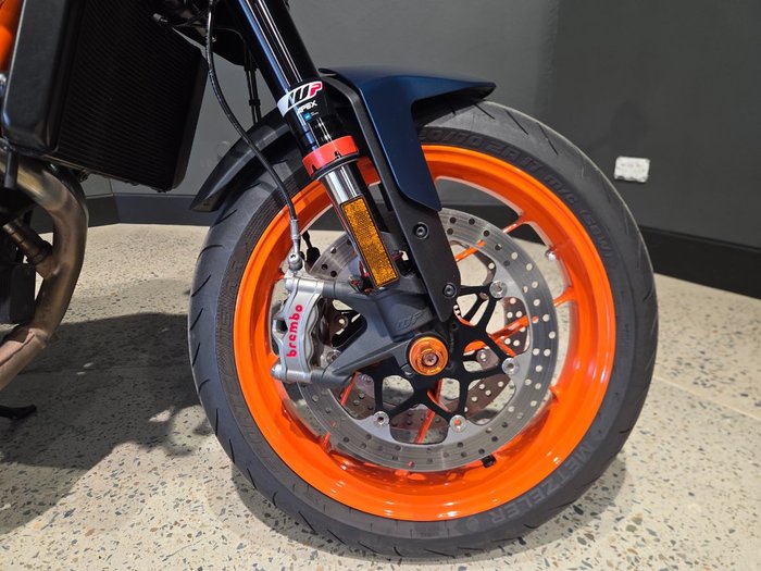 2024 Ktm 890 DUKE ORANGE