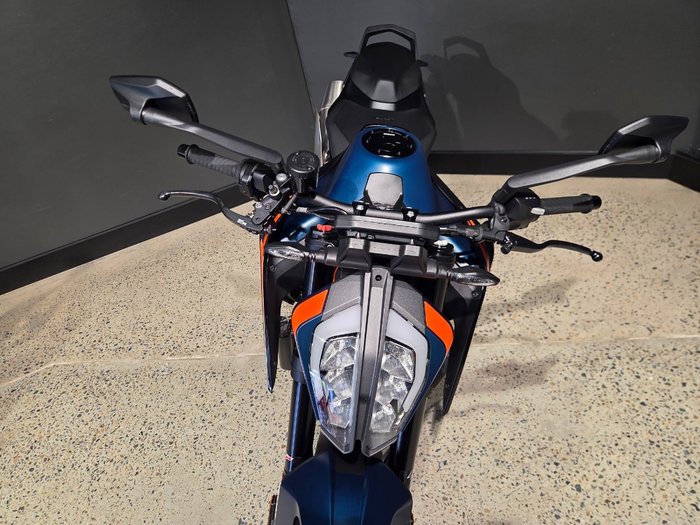 2024 Ktm 890 DUKE ORANGE