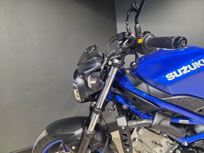 2025 Suzuki SV650 BLUE