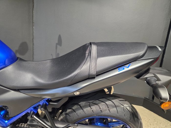2025 Suzuki SV650 BLUE