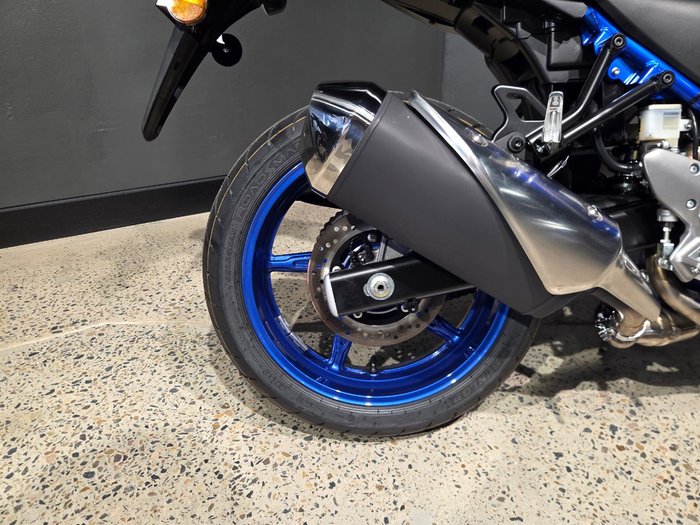 2025 Suzuki SV650 BLUE