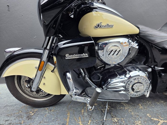 2017 Indian CHIEF CLASSIC BLACK