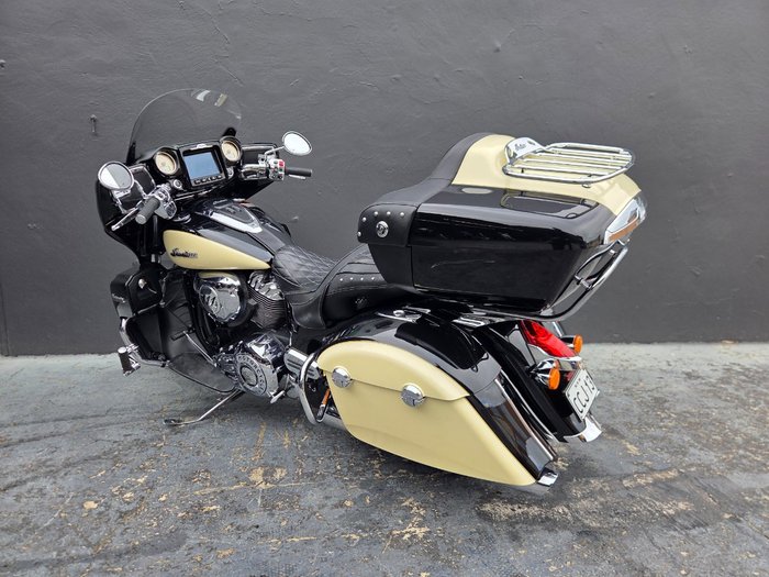 2017 Indian CHIEF CLASSIC BLACK