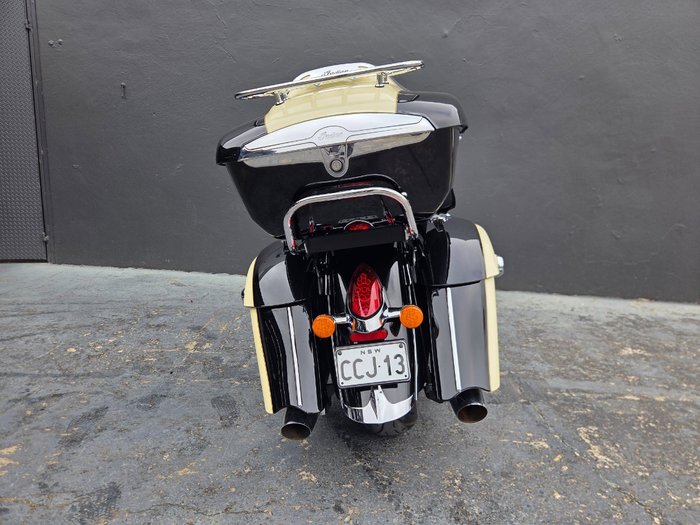 2017 Indian CHIEF CLASSIC BLACK