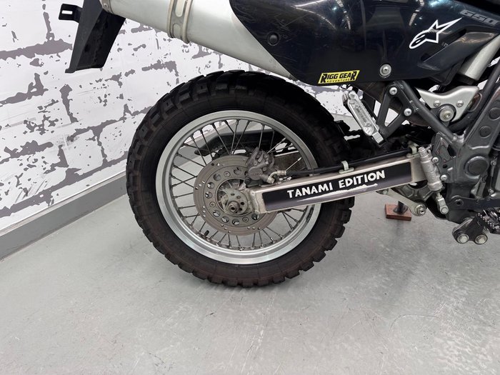 2018 Suzuki DR650SE DR Black